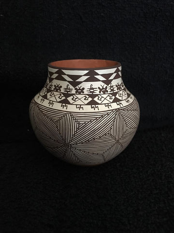 Delores Juanico Hohokam Pottery Water Jar, #1366 Sold