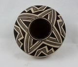 Acoma Pottery : Very Good Acoma Pottery Seed Jar by Lucy Lewis #283