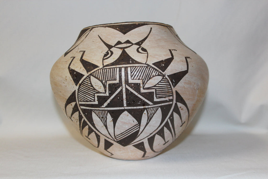 Southwest Pottery : Very Rare Acoma Bettle Pot #145