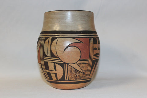 Hopi Pottery : Native American Hopi Pottery Jar, signed by A. Honie #52 Sold