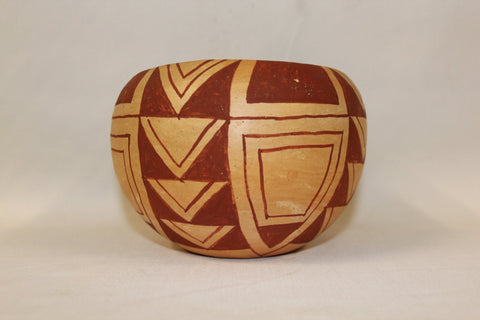 Native American Pottery : Native American Mojave Pottery Bowl, signed by E. Gates #118 Sold