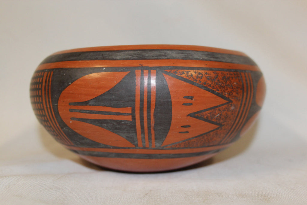 Native American Bowl : Excellent 1950's Hopi Traditional Black on Red Bowl, by Ethel Youvella #252