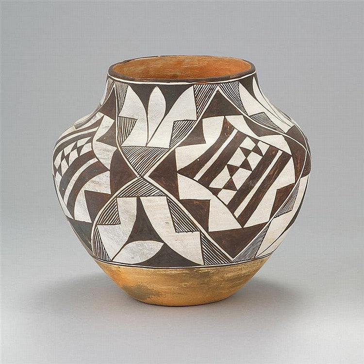 Large Pottery: Very Good Acoma Pottery Jar, Brown and White Geometric Pattern, Ca 1940, #757